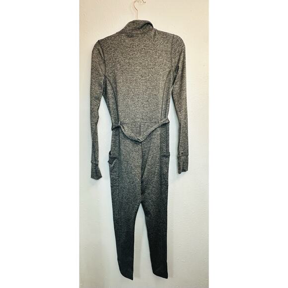 NWOT Offline By Aerie Jumpsuit Warm Up Grey Size Medium - Picture 7 of 9